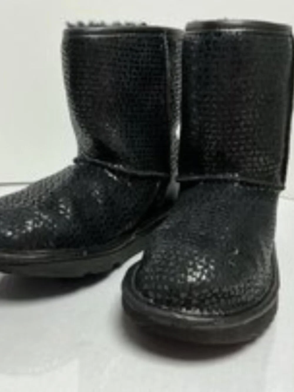 UGG Classic Short Boots Textured Black Shearling Lined Youth 3